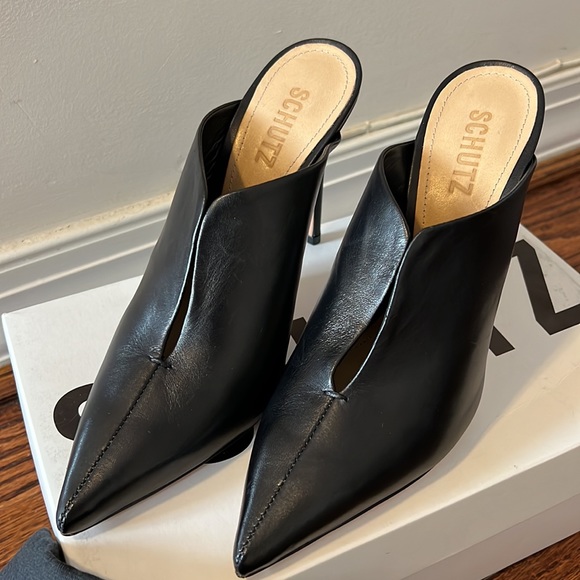 SCHUTZ heels 8.5 Docia Mules Summer Mestico (NY) Brand new in the dust bag. - Picture 2 of 5